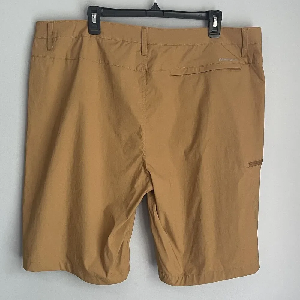 Eddie Bauer Flat Front Nylon Shorts Men's Size 40 Brown 10 Inch Inseam Logo